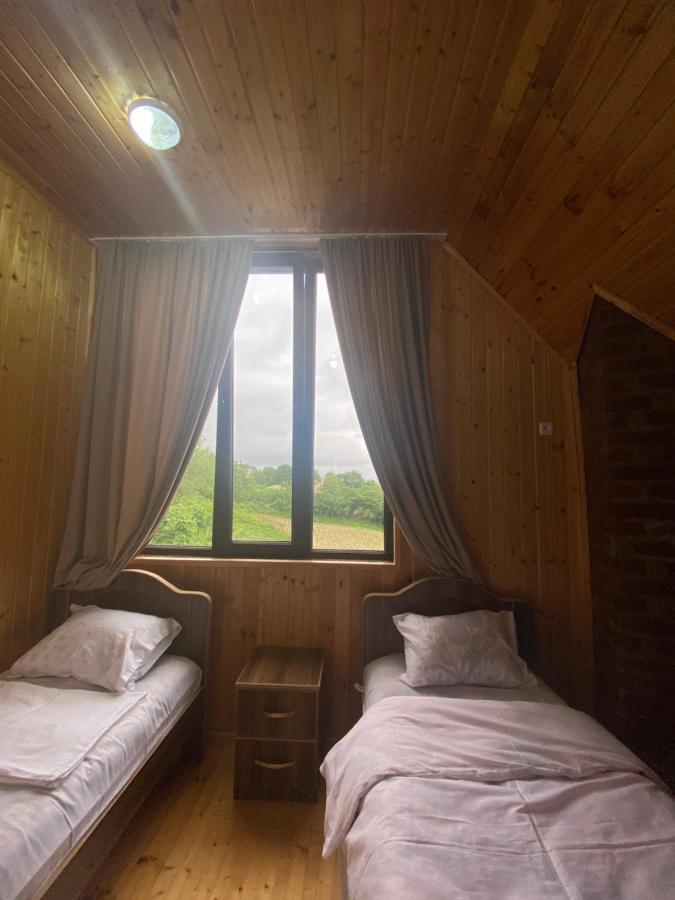 Hotel Kirta à Gordi Extérieur photo