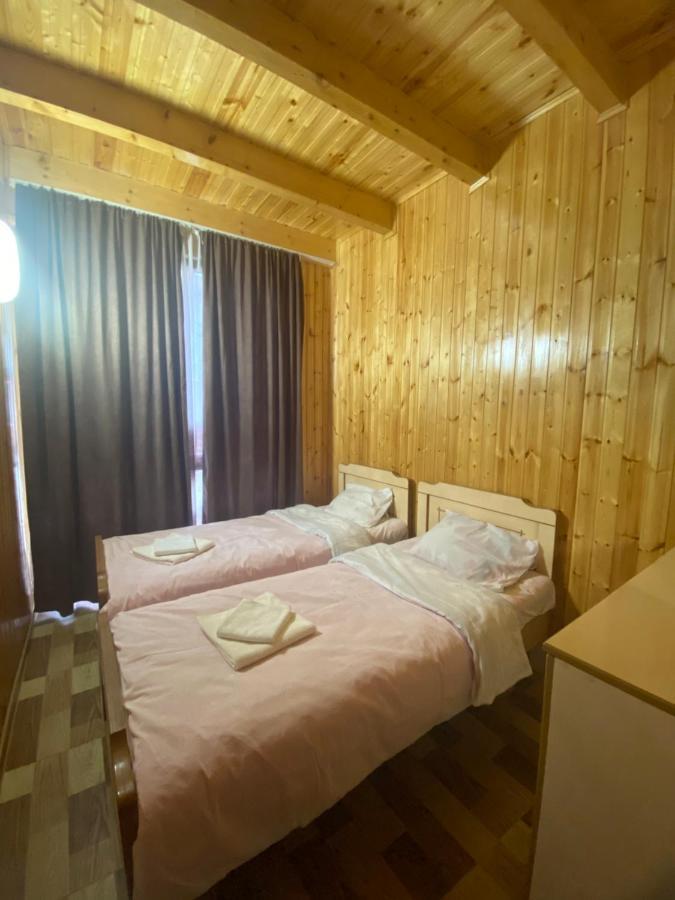 Hotel Kirta à Gordi Extérieur photo